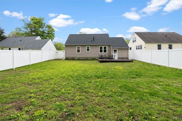 150 Crystal Drive, Clay, NY 13212