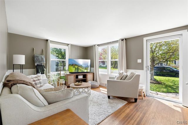 150 Crystal Drive, Clay, NY 13212