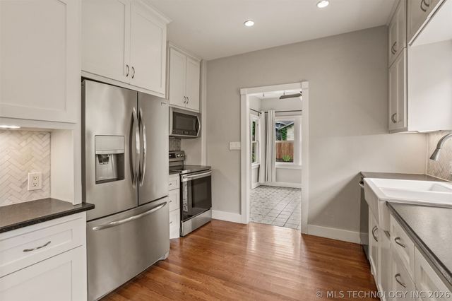 1832 E 16th Place, Tulsa, OK 74104