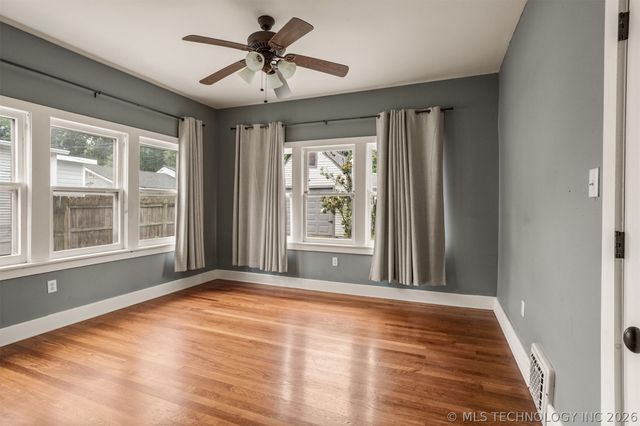 1832 E 16th Place, Tulsa, OK 74104
