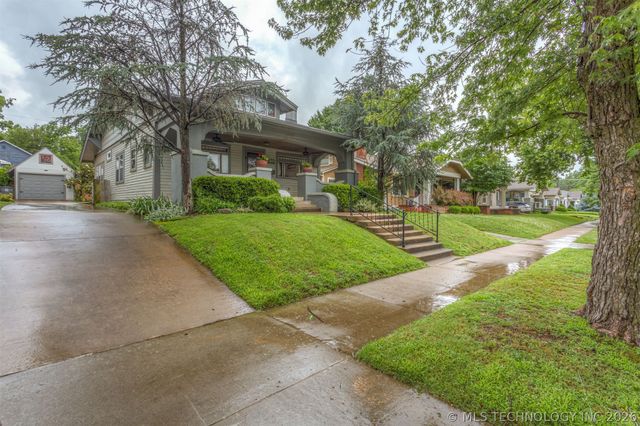 1832 E 16th Place, Tulsa, OK 74104
