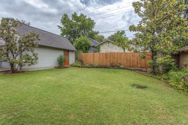 1832 E 16th Place, Tulsa, OK 74104