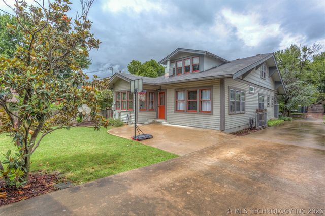 1832 E 16th Place, Tulsa, OK 74104