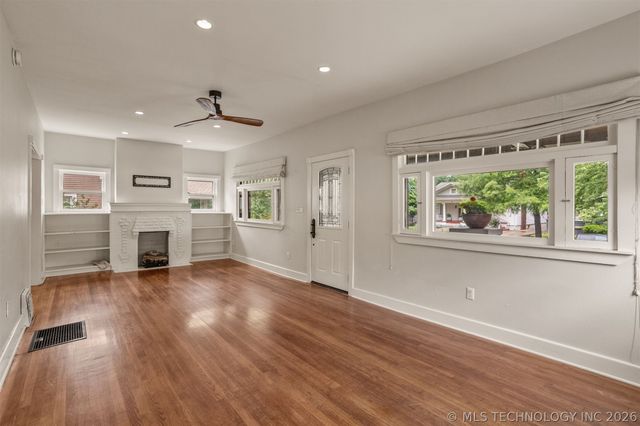 1832 E 16th Place, Tulsa, OK 74104