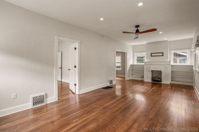 1832 E 16th Place, Tulsa, OK 74104
