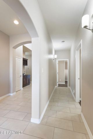 5721 Valley Oak Drive, El Paso, TX 79932