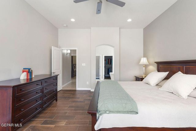 5721 Valley Oak Drive, El Paso, TX 79932