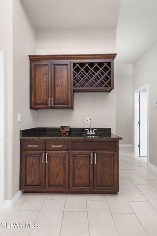 5721 Valley Oak Drive, El Paso, TX 79932