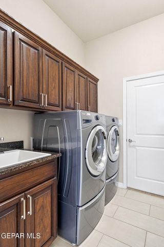 5721 Valley Oak Drive, El Paso, TX 79932