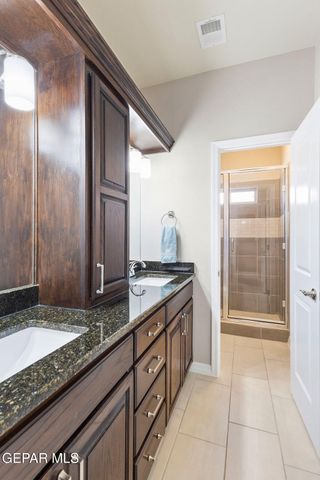 5721 Valley Oak Drive, El Paso, TX 79932