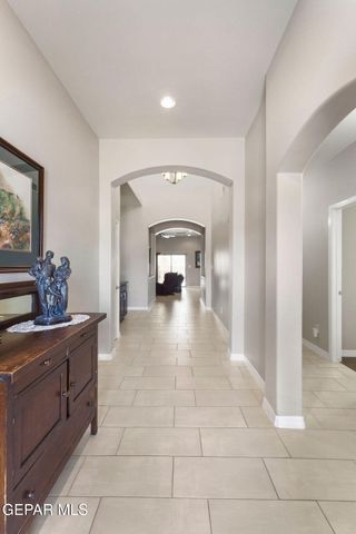 5721 Valley Oak Drive, El Paso, TX 79932