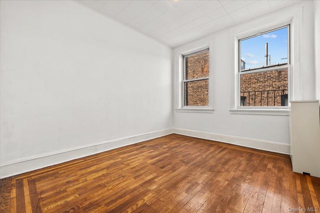 64-09 39 Avenue 43, Woodside, NY 11377