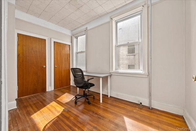 64-09 39 Avenue 43, Woodside, NY 11377