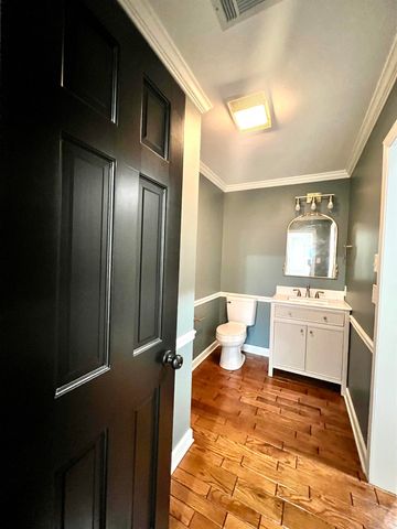 302 River Oaks Boulevard, Searcy, AR 72143