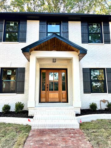 302 River Oaks Boulevard, Searcy, AR 72143