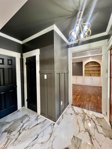 302 River Oaks Boulevard, Searcy, AR 72143