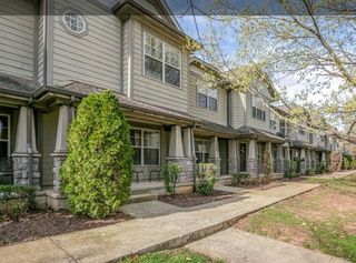 105 4th Ave Apt 210, Murfreesboro, TN 37130