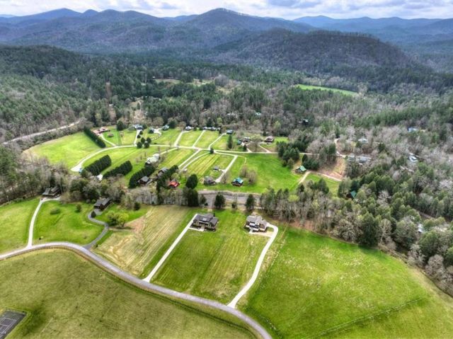 346 Woodeye Circle, Suches, GA 30572