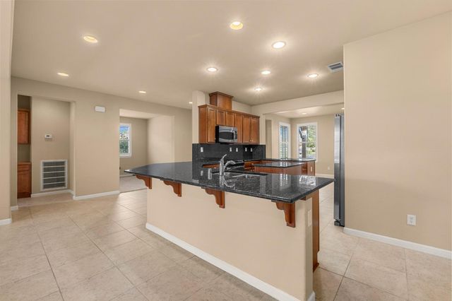 9875 Westminster Way, Elk Grove, CA 95757