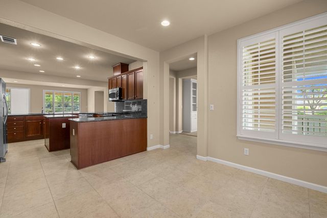 9875 Westminster Way, Elk Grove, CA 95757