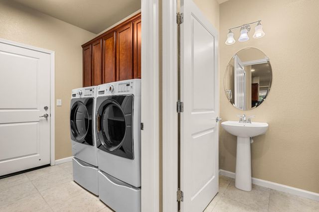 9875 Westminster Way, Elk Grove, CA 95757