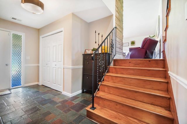 26 Thomaston Trail, Springfield, OH 45503