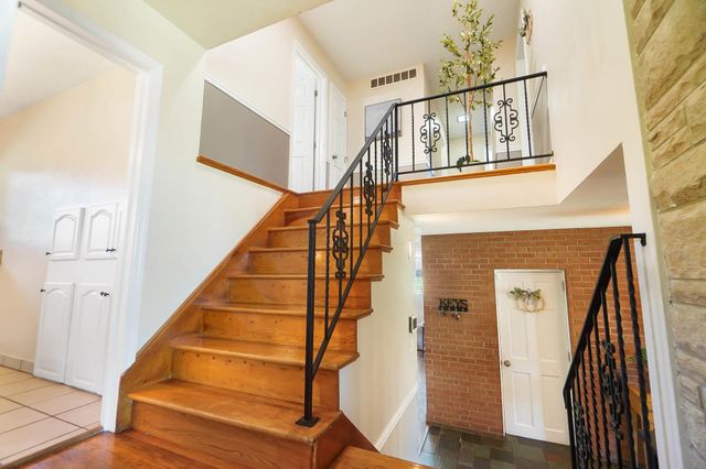 26 Thomaston Trail, Springfield, OH 45503