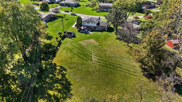 26 Thomaston Trail, Springfield, OH 45503