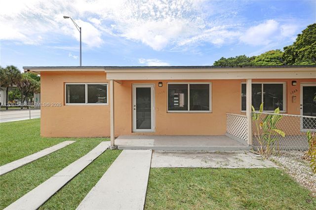 1202 NW 34th Street 1202, Miami, FL 33142