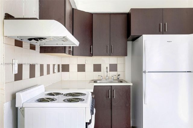 1202 NW 34th Street 1202, Miami, FL 33142