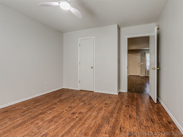 14902 E 90th Place N, Owasso, OK 74055