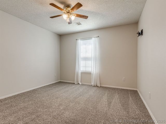 14902 E 90th Place N, Owasso, OK 74055