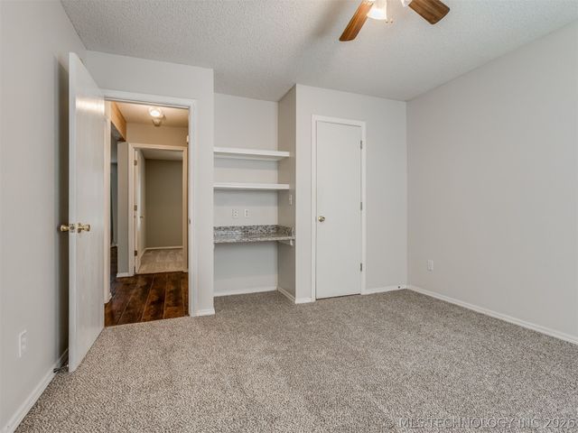 14902 E 90th Place N, Owasso, OK 74055