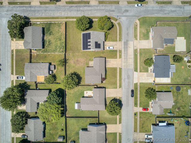 14902 E 90th Place N, Owasso, OK 74055