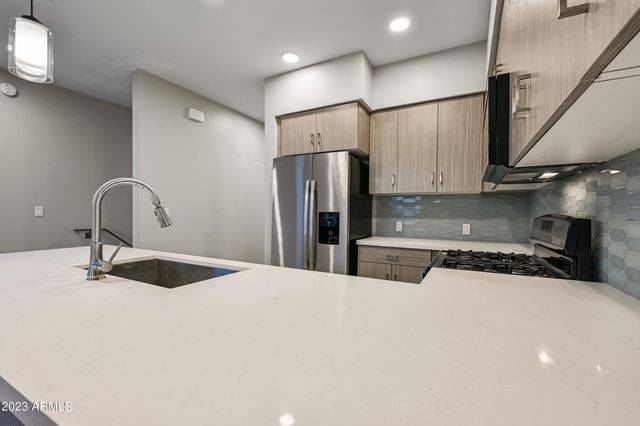 1023 W 5th Street 1011, Tempe, AZ 85281