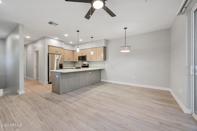 1023 W 5th Street 1011, Tempe, AZ 85281