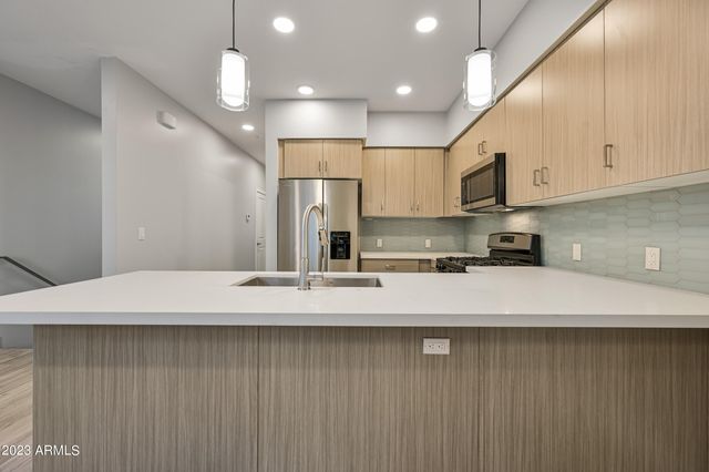 1023 W 5th Street 1011, Tempe, AZ 85281