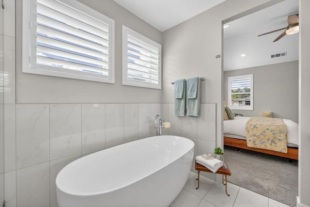 723 Oliver Ct, Folsom, CA 95630