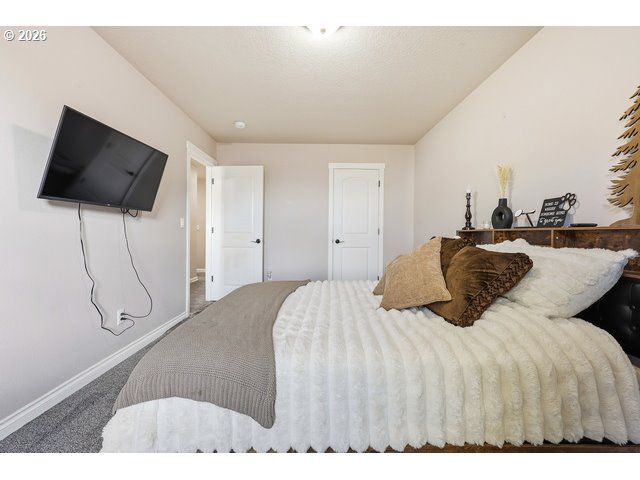 1560 Ne GARDINER Dr, Estacada, OR 97023