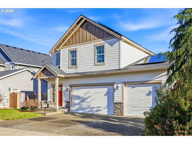 1560 Ne GARDINER Dr, Estacada, OR 97023