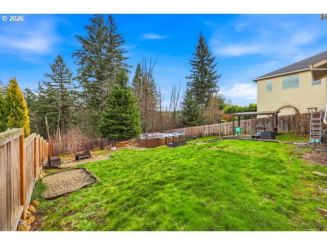 1560 Ne GARDINER Dr, Estacada, OR 97023