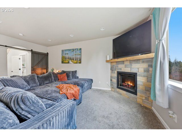 1560 Ne GARDINER Dr, Estacada, OR 97023