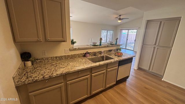 15932 W LUNDBERG Street, Surprise, AZ 85374