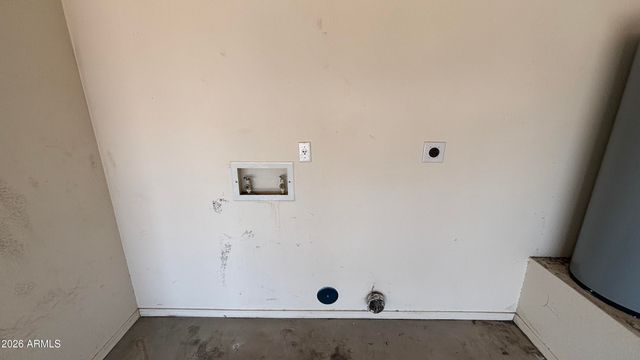 15932 W LUNDBERG Street, Surprise, AZ 85374