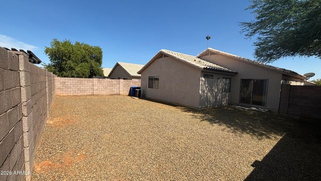15932 W LUNDBERG Street, Surprise, AZ 85374
