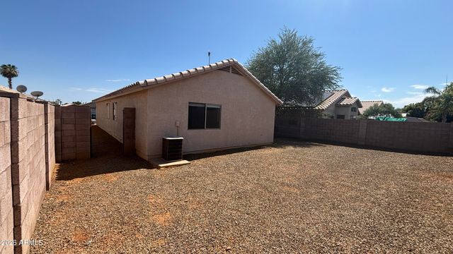 15932 W LUNDBERG Street, Surprise, AZ 85374