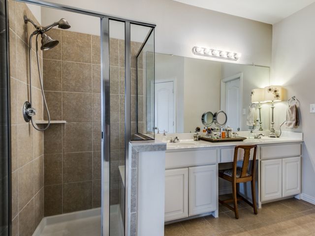 2500 Rockbrook Drive 29, Lewisville, TX 75067