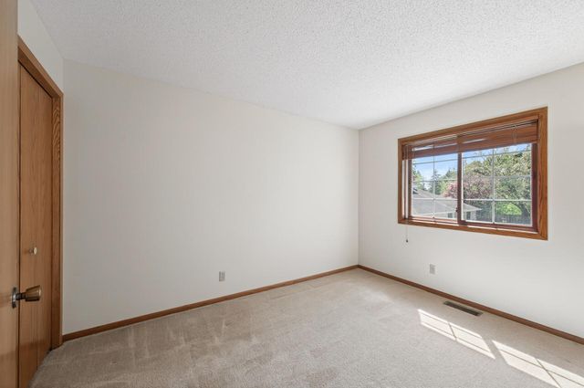 4061 Maureen Drive NE 204NE, Columbia Heights, MN 55421