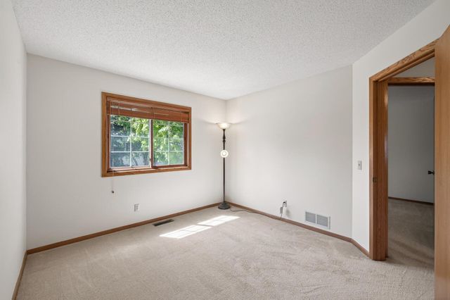 4061 Maureen Drive NE 204NE, Columbia Heights, MN 55421