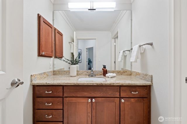22752 SE 43rd Court, Issaquah, WA 98029